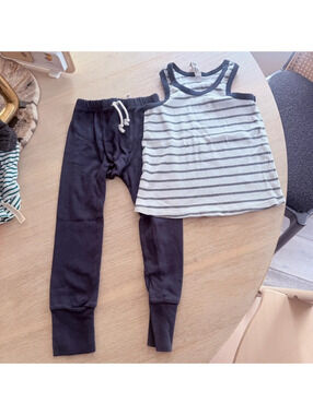Navy and white striped childhoods clothing set 4t